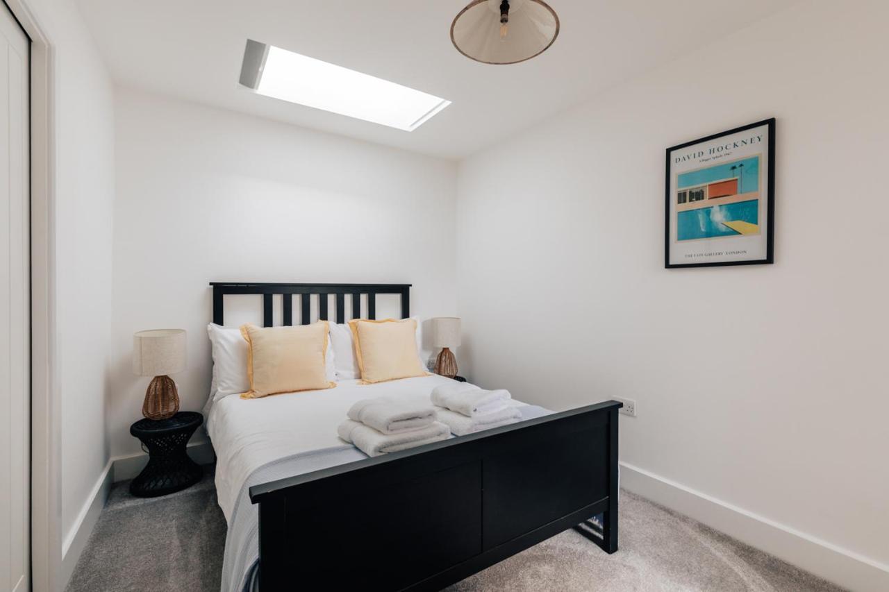 Redland Stay In Bespoke Home 2 Of 2 Бристоль Экстерьер фото